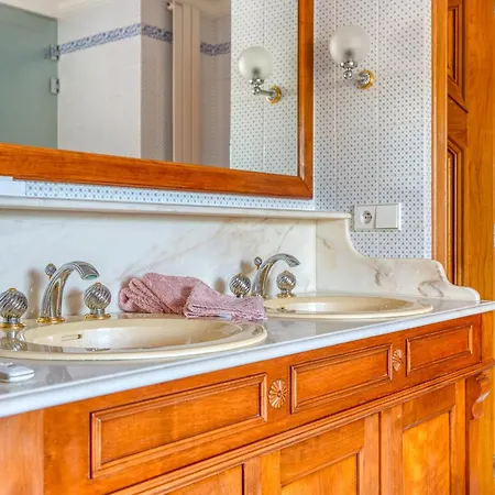 Vila Casa Luciana Saint-Jean-dʼOrbetiers